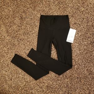 NWT black Lulu's ♥️